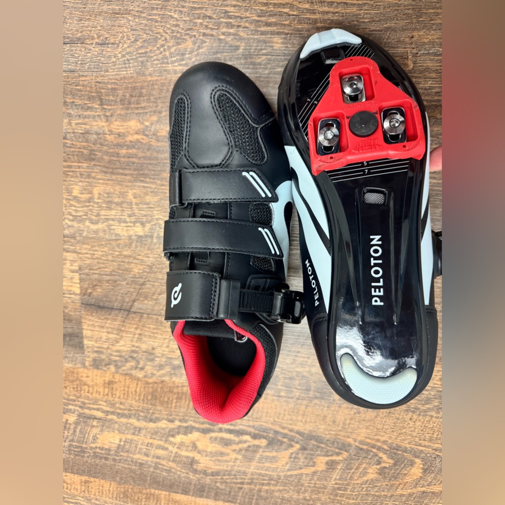 Peloton shoes - Picture 6 of 6